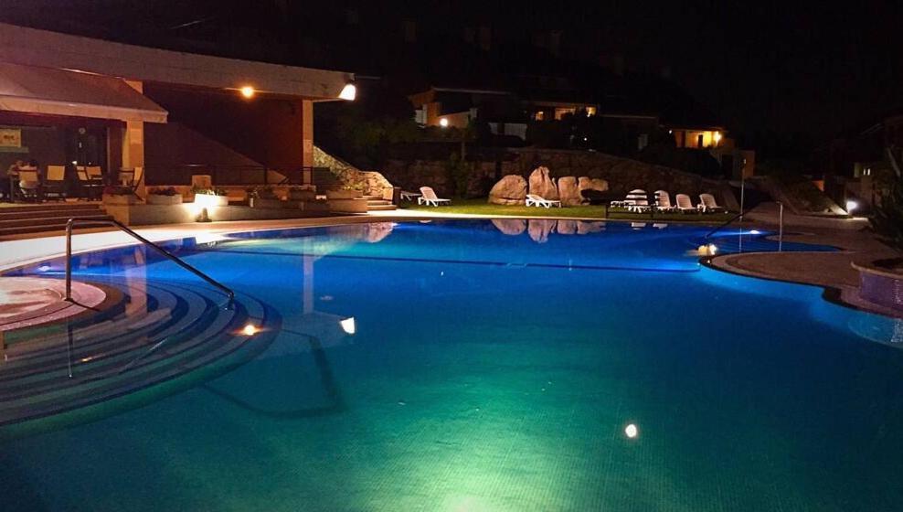 Chalet Complejo Turistico Raeiros - או גרובה מראה חיצוני תמונה
