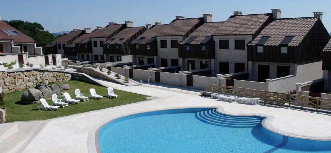 Chalet Complejo Turistico Raeiros - או גרובה מראה חיצוני תמונה